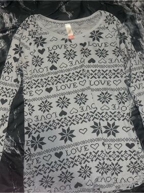 No boundaries Knit Long Sleeve thermal Snowflake fair isle Pattern juniors large